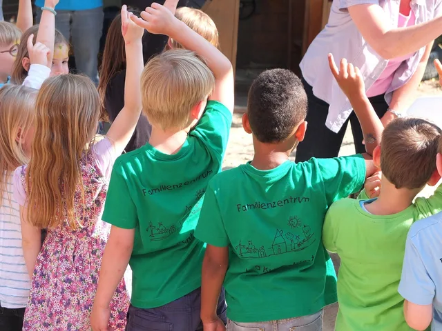 children, child, the back, point out, kindergarten, daycare, diversity, together, to play, kindergarten, kindergarten, daycare, daycare, daycare, daycare, daycare, diversity. Canada-Wide Daycare Funding Application: Who Runs It?