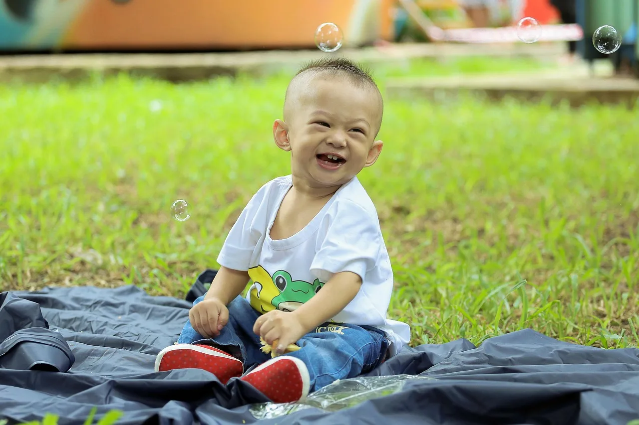 have fun, staff, kid, play, kushin, children, park, soap bubbles. The operations manual for a childcare center, in short